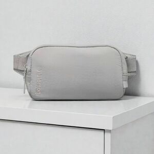 NEW Lululemon Unisex Mini Everywhere Belt Bag with Long Strap